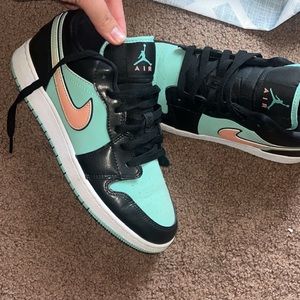 Jordan Retro 1 low , Size 7 youth boys